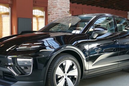 Porsche Macan 4 Bose ACC Pano Sitzklim 0,25% Versteur.
