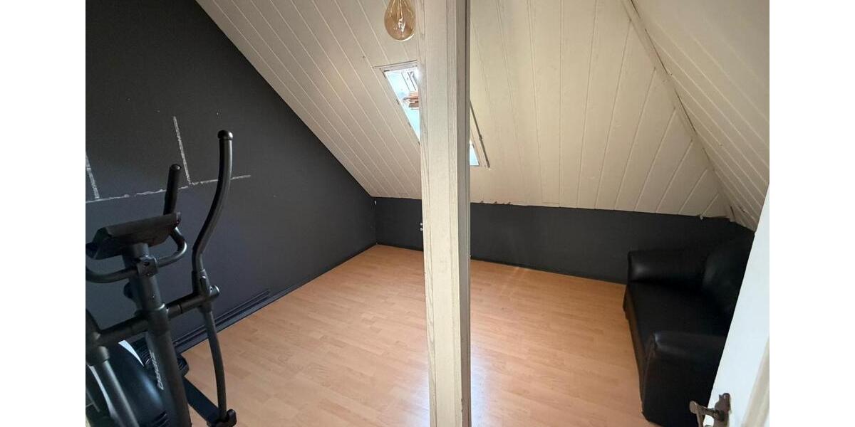 Dachgeschoßwohnung Oer-Erkenschwick Erkenschwick - 3.5 Zimmer, 75 m&sup2;, 490&euro; | Angebot:24786758