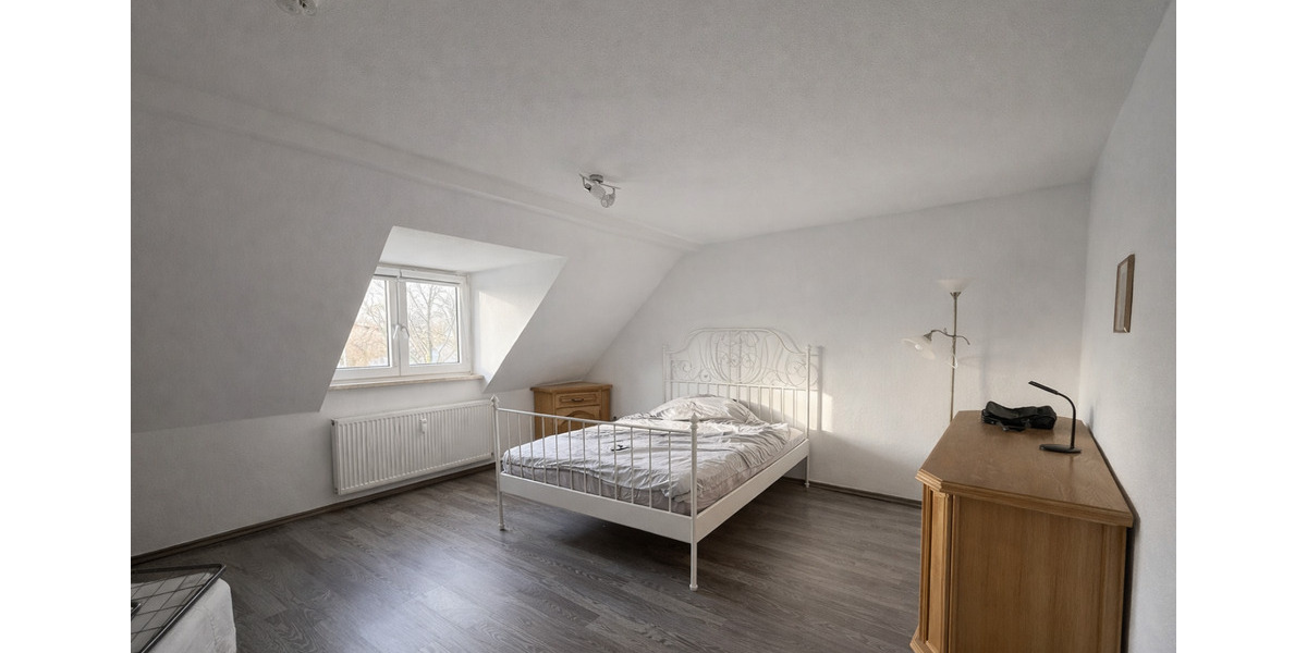 Dachgeschoßwohnung Gelsenkirchen Gelsenkirchen-Mitte - 2.5 Zimmer, 74 m&sup2;, 470&euro; | Angebot:25184462