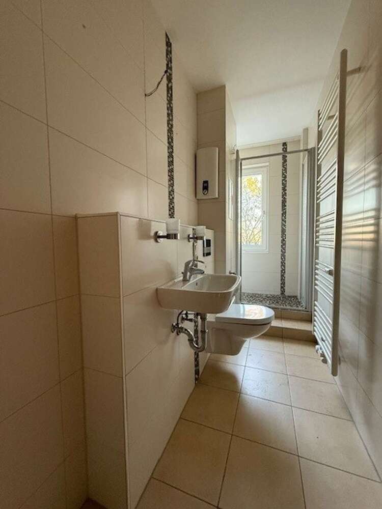 Wohnung zum Mieten in Neukieritzsch 320 € 47 m²