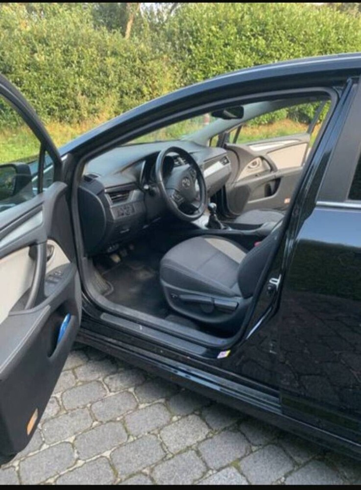 Avensis