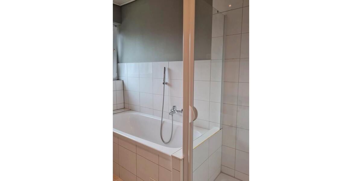 Etagenwohnung Lünen Brambauer - 3 Zimmer, 94 m&sup2;, 900&euro; | Angebot:25838665