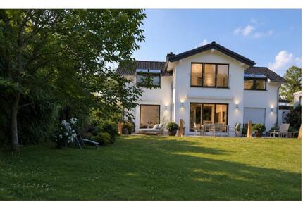 Haus Bochum Bochum-Südwest - 7 Zimmer, 195 m&sup2;, 3.100&euro; | Angebot:26557740