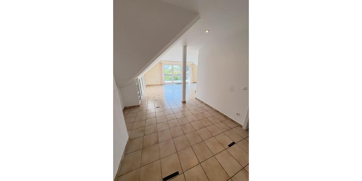 Dachgeschoßwohnung Holzwickede - 3 Zimmer, 94 m&sup2;, 242.000&euro; | Angebot:27161524