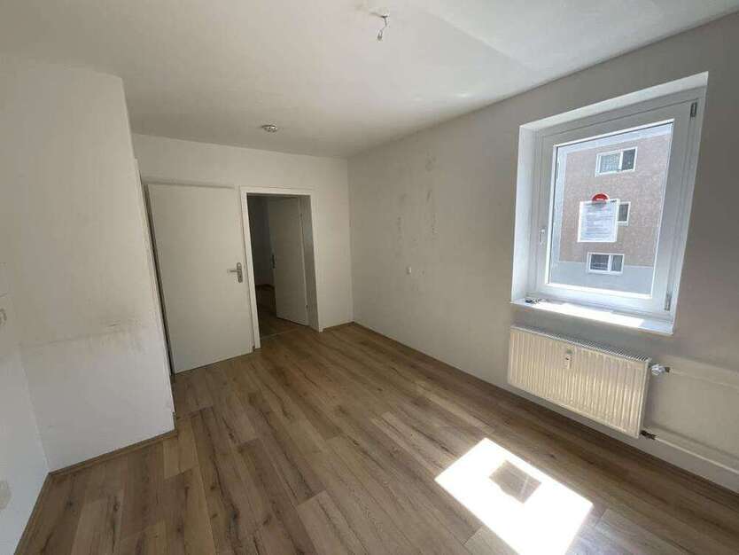 Wohnung zum Mieten in Dortmund 350 € 35.09 m²