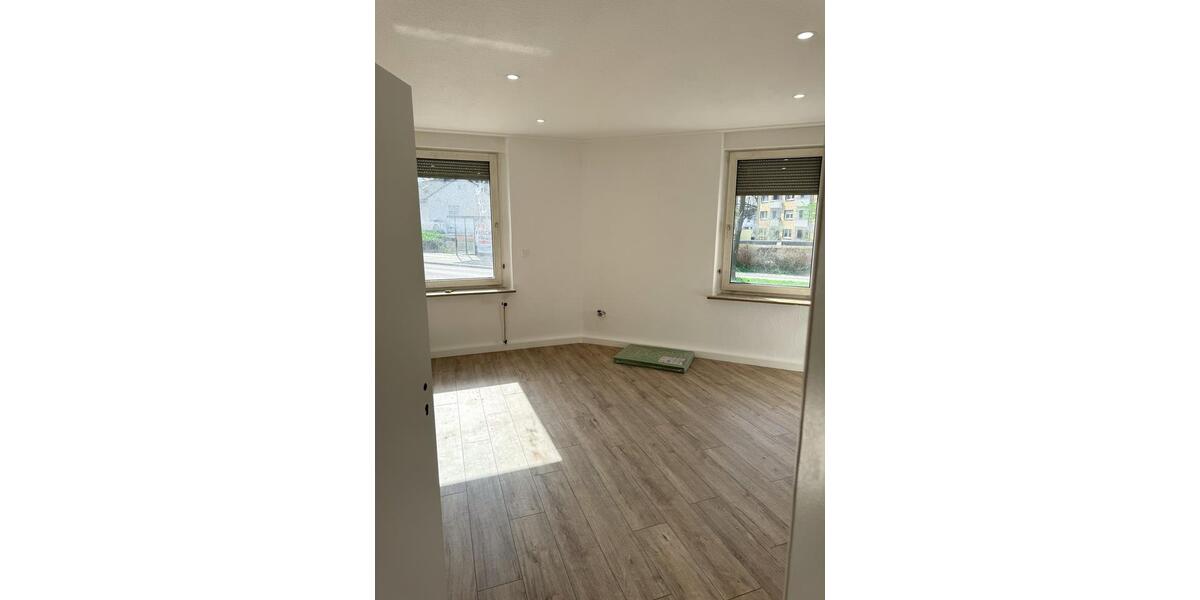 Erdgeschoßwohnung Waltrop - 4 Zimmer, 111 m&sup2;, 1.110&euro; | Angebot:25896651