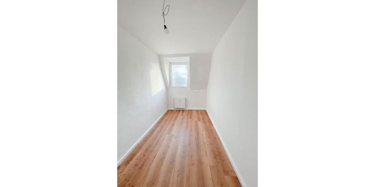 Dachgeschoßwohnung Dortmund Innenstadt Nord - 3.5 Zimmer, 105 m&sup2;, 920&euro; | Angebot:25252401