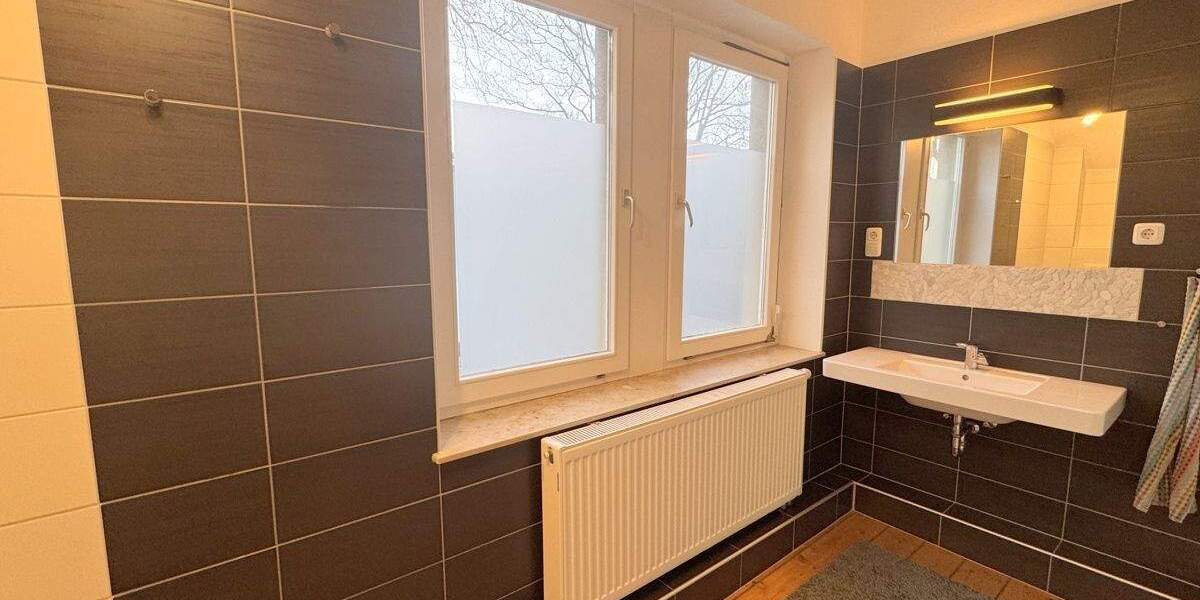 Etagenwohnung Bochum Wiemelhausen - 2 Zimmer, 73 m&sup2;, 298.000&euro; | Angebot:24698895