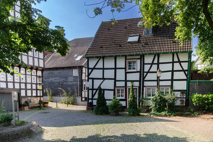 Seltene Altstadt-Rarität: Denkmalgeschütztes Fachwerkhaus mit Südwest-Terrasse in Hattingen 6 zimmer