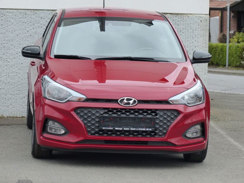 Hyundai i20 39.935 km 13.490 € Selm-Bork 59379
