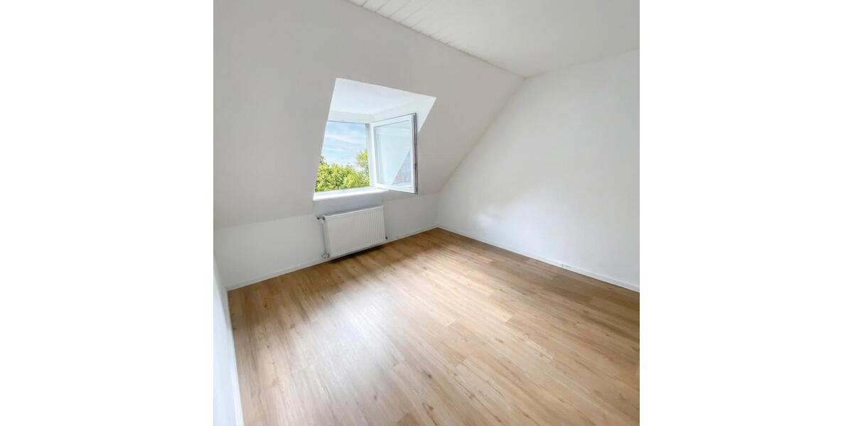 Dachgeschoßwohnung Dortmund Huckarde - 3 Zimmer, 56 m&sup2;, 700&euro; | Angebot:24426932