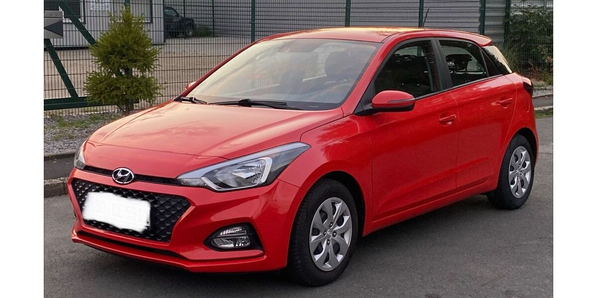 Hyundai i20 37.200 km 10.600 &euro; Dortmund 44388