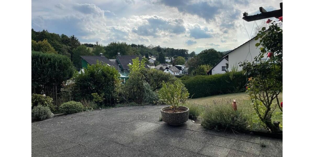 Einfamilienhaus Iserlohn Sümmern - 8 Zimmer, 189 m&sup2;, 650.000&euro; | Angebot:27457329
