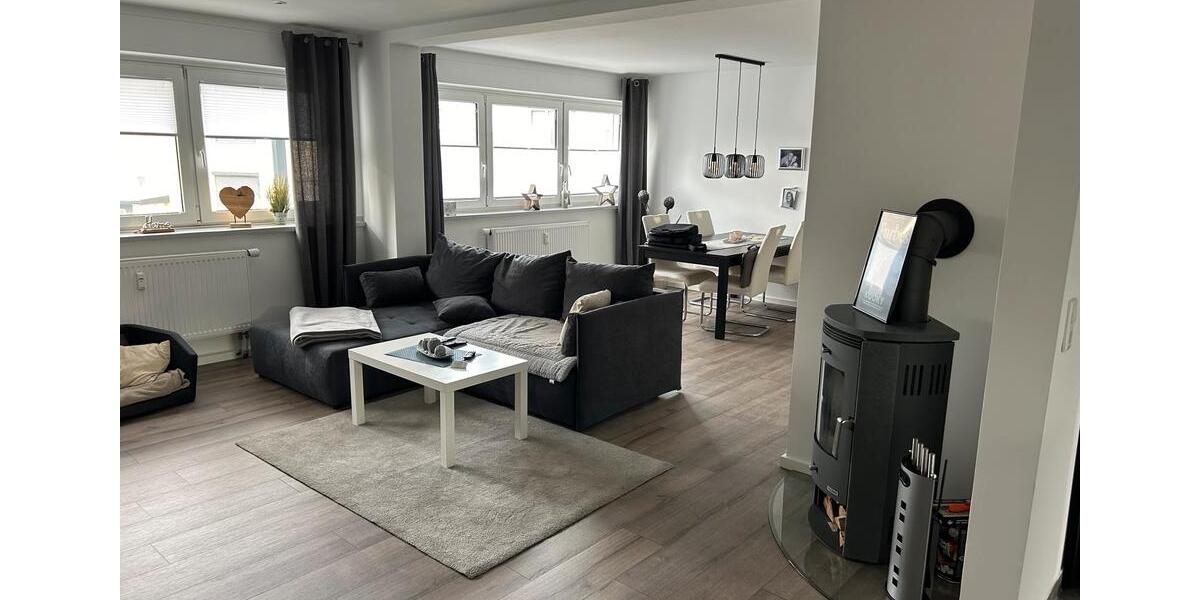 2,5 Zimmer Erdgeschosswohnung eigener Eingang Terrasse 2 zimmer