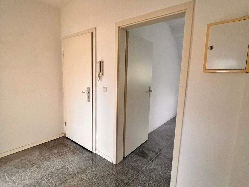 **** schicke 2 Zimmer – Wohnung im 4. OG . **** 2 zimmer