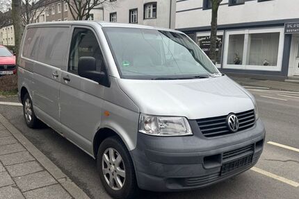 VW T5 Transporter 308.000 km 2.700 &euro; Recklinghausen 45665