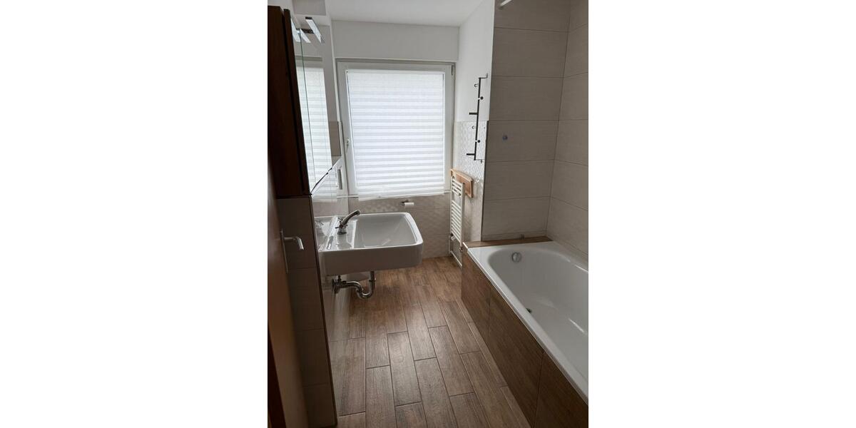 Etagenwohnung Kamen - 5 Zimmer, 120 m&sup2;, 950&euro; | Angebot:24831800