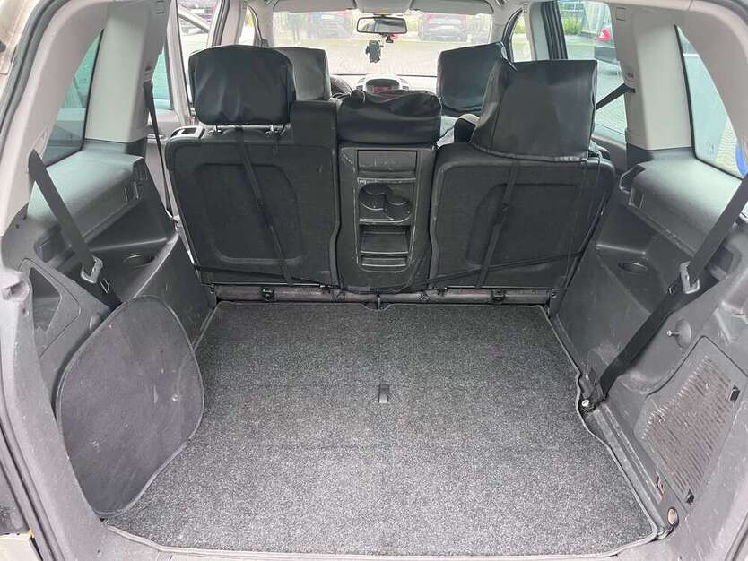 Opel Zafira 214.100 km 2.200 € Gelsenkirchen 45891