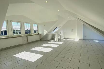 3-Zimmer Wohnung inkl. Einbauküche - über zwei Etagen - zu sofort zimmer