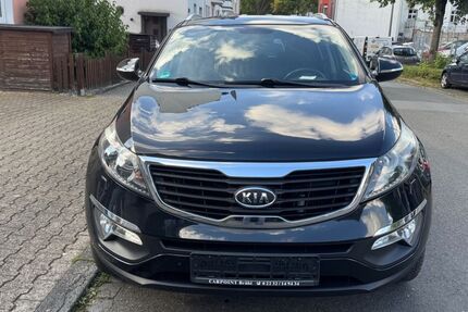 Kia Sportage 152.000 km 9.399 € Gelsenkirchen 45879