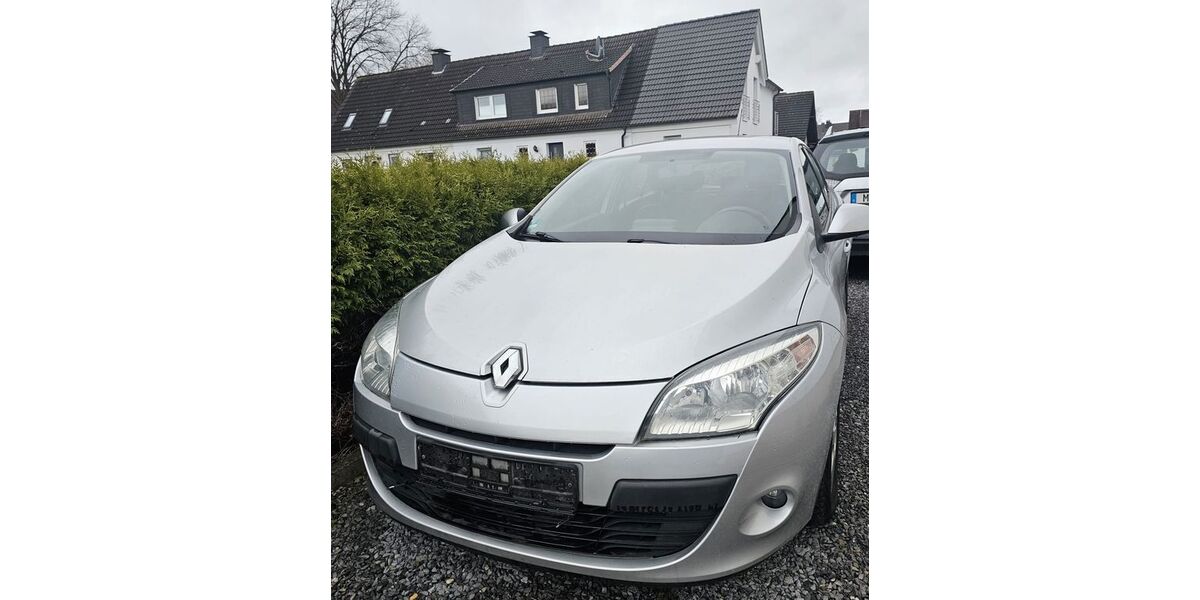 Renault Megane 131.000 km 2.800 &euro; Menden 58708