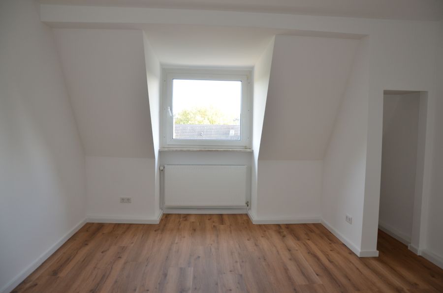 PRIVAT: Moderne 2,5 Zi. Dachgeschoss-Wohnung in ruhiger zentraler Top-Lage Alsenviertel, ohne Balkon - Dachgeschoßwohnung Bochum Innenstadt | Angebot:27501609