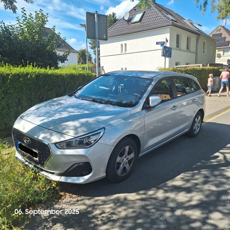 i30