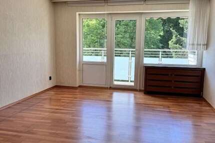 Wohnung zum Kaufen in Wuppertal 130.000 € 77 m²