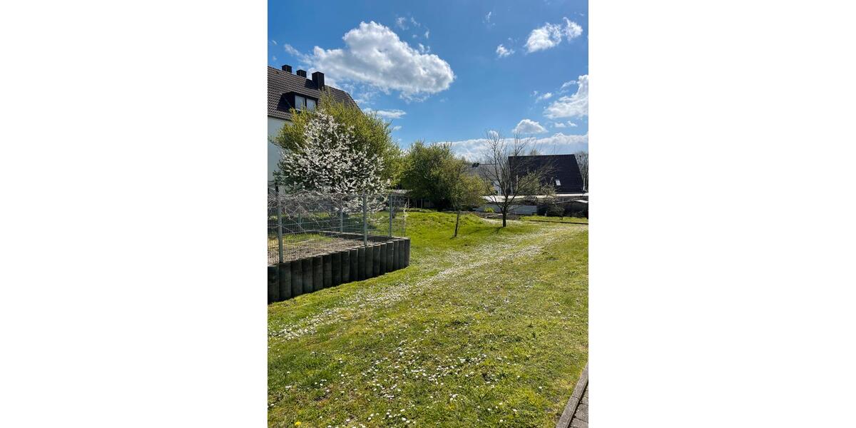 Erdgeschoßwohnung Bergkamen - 4 Zimmer, 100 m&sup2;, 620&euro; | Angebot:25635902