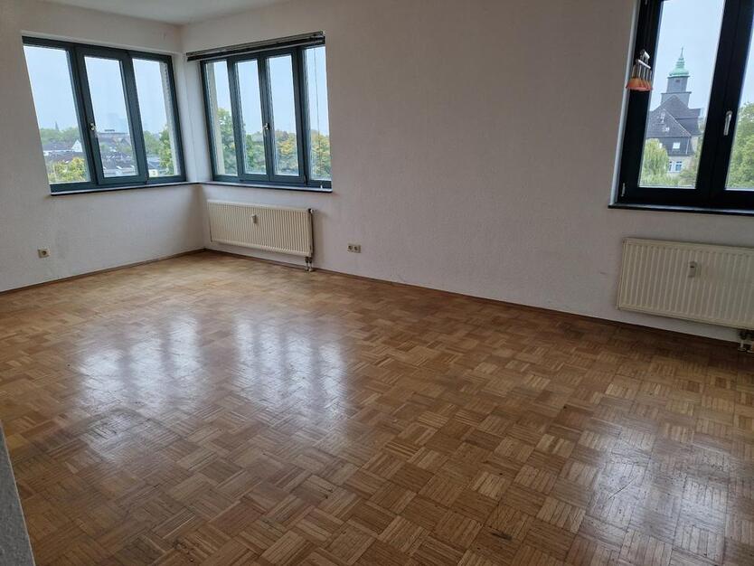 Mitten im Zentrum - toll geschnittene 2-Zimmer-Wohnung zimmer