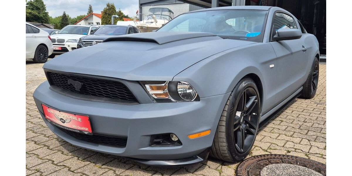 Ford Mustang 147.000 km 15.890 &euro; Recklinghausen 45659