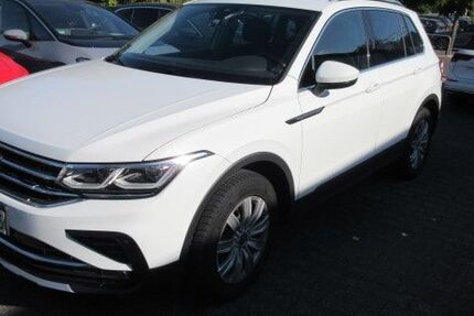 VW Tiguan 22.000 km 31.800 &euro; Bergkamen 59192