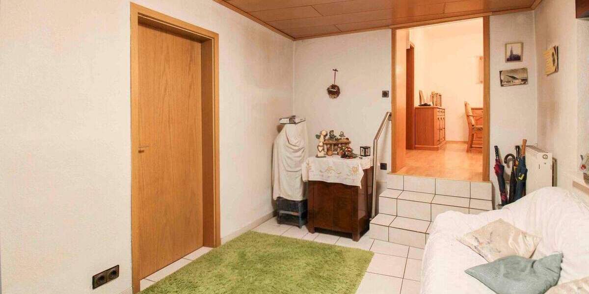 Mehrfamilienhaus, Wohnhaus Bochum Laer - 6 Zimmer, 211 m&sup2;, 349.000&euro; | Angebot:24545125