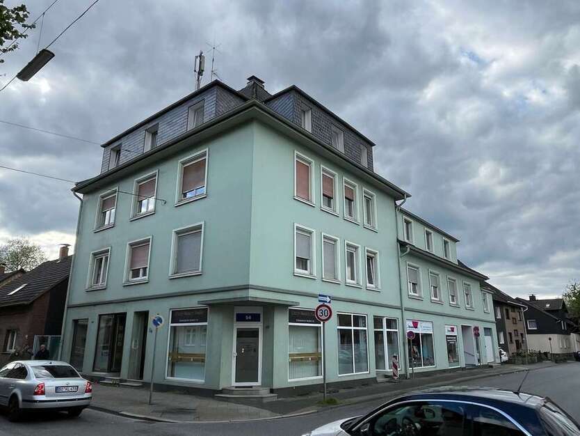 Lukratives Wohn-& Geschäftshaus mit 8 Whg, 3 Gewerben und 2 Keller Lagerflächen + Antenne in Bochum 43 zimmer