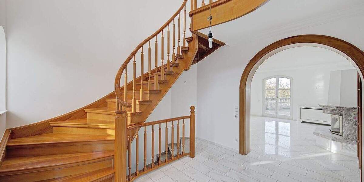 Etagenwohnung Herdecke - 4 Zimmer, 175 m&sup2;, 3.000&euro; | Angebot:25685362