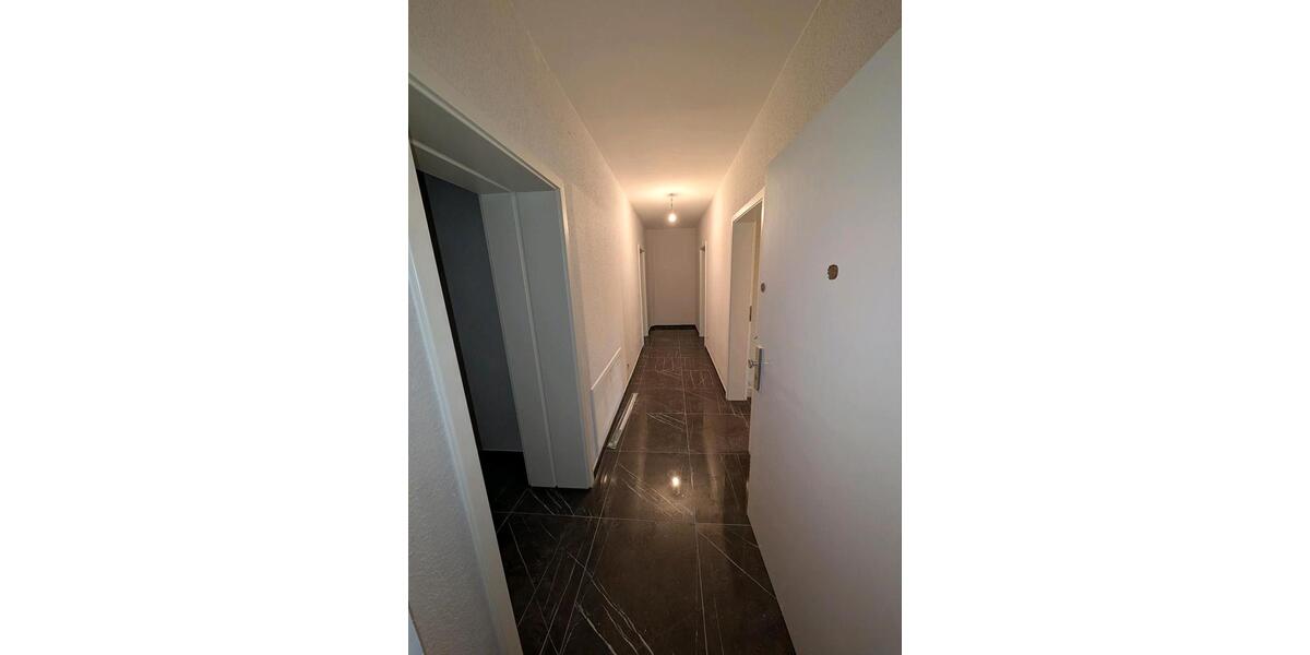 Top renovierte 80mm² 2,5 Zimmer Wohnung im Erdgeschoss mit FBH 2 zimmer