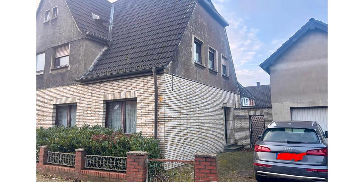 Zechenhaushälfte von Privat 6 zimmer