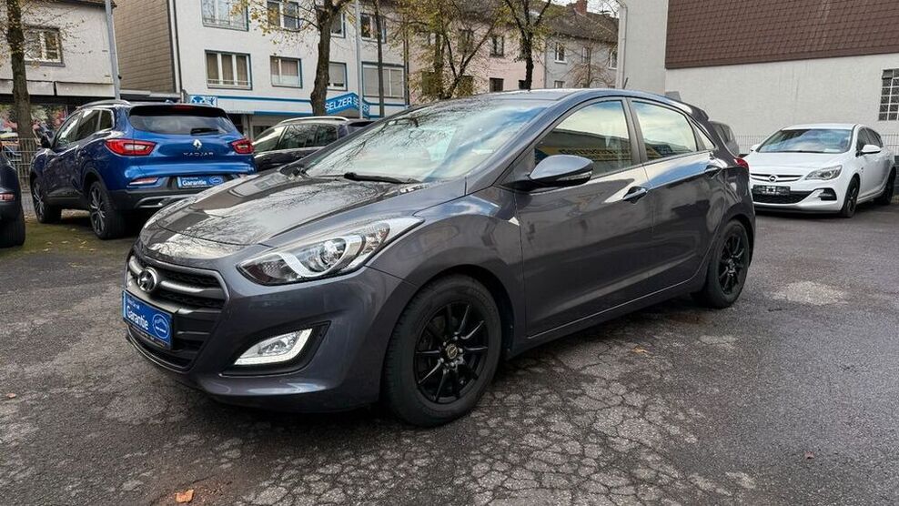 i30