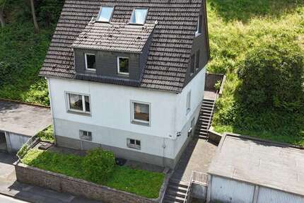 Haus zum Kaufen in Altena 160.000 € 143 m² 5 zimmer
