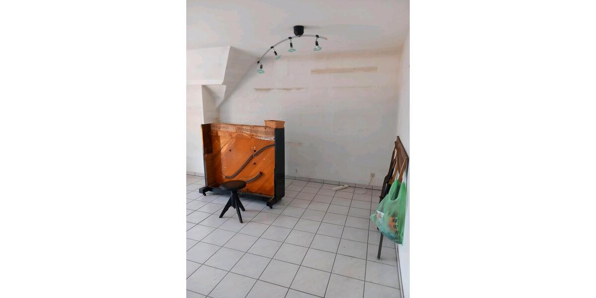 Dachgeschoßwohnung Iserlohn Sümmern - 2 Zimmer, 59 m&sup2;, 149.000&euro; | Angebot:27168939
