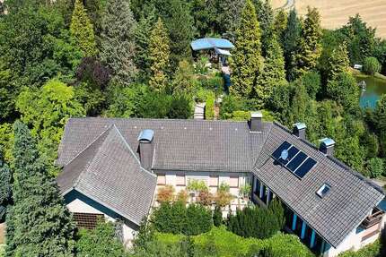 Haus zum Kaufen in Menden 750.000 € 260 m² 10 zimmer