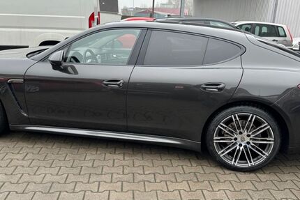 Porsche Panamera 270.900 km 26.500 € Lüdinghausen 59348