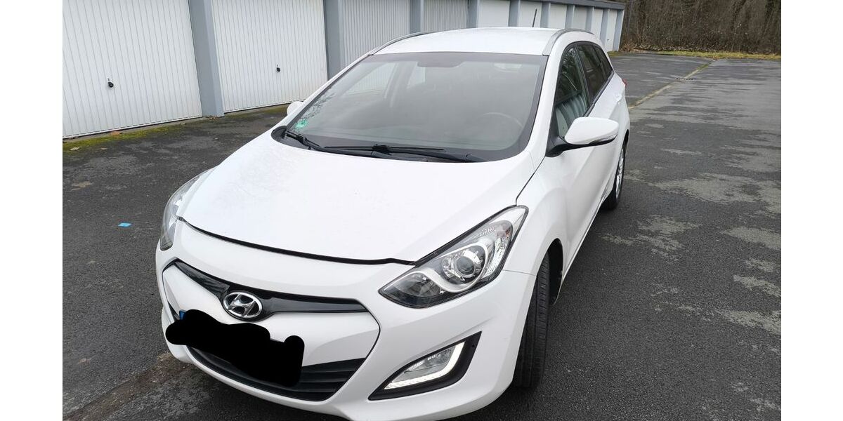 Hyundai i30 164.000 km 5.700 &euro; Castrop-Rauxel 44577