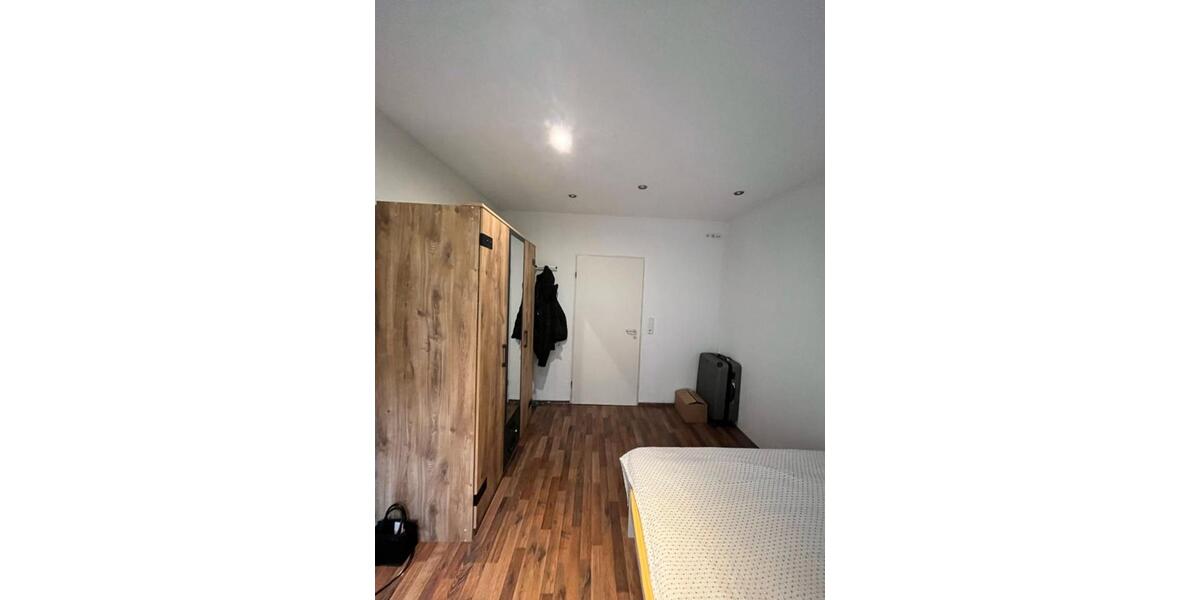 Terrassenwohnung Bochum Laer - 1 Zimmer, 14 m&sup2;, 414&euro; | Angebot:26095925