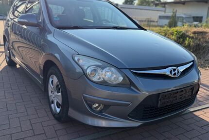 Hyundai i30 204.000 km 2.850 &euro; Selm 59379