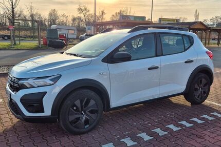 Dacia Sandero 15.900 km 13.900 &euro; Dortmund 44388