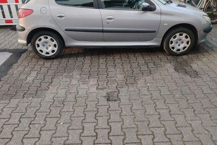 Peugeot 206 67.948 km 2.750 &euro; Herne 44651