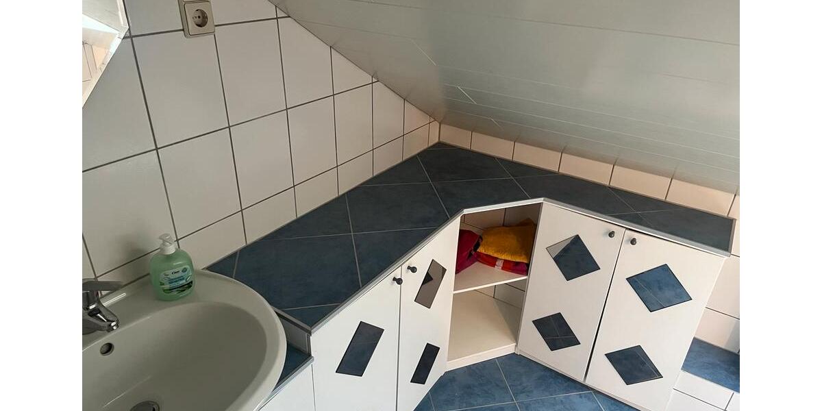 Dachgeschoßwohnung Dortmund Huckarde - 3 Zimmer, 73 m&sup2;, 175.000&euro; | Angebot:27496418