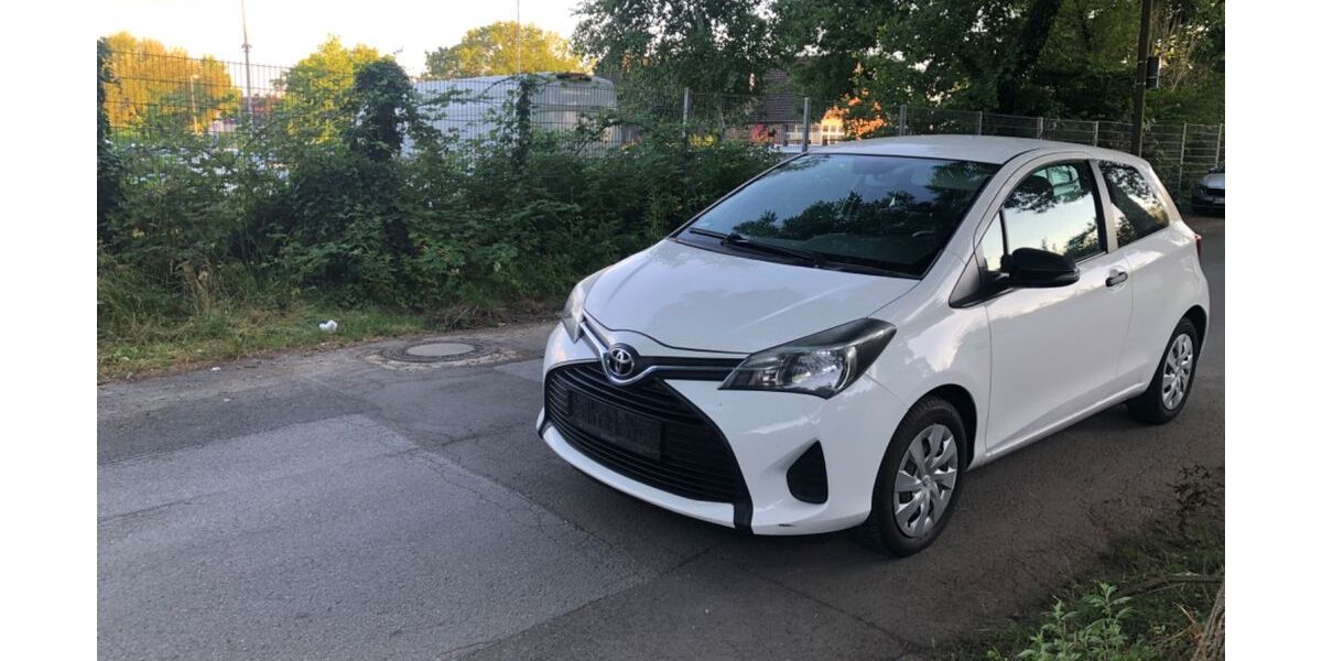 Toyota Yaris 292.000 km 2.490 &euro; Holzwickede 59439