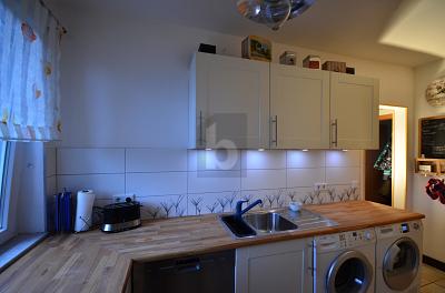 HELLES NEST MIT BALKON 2 zimmer